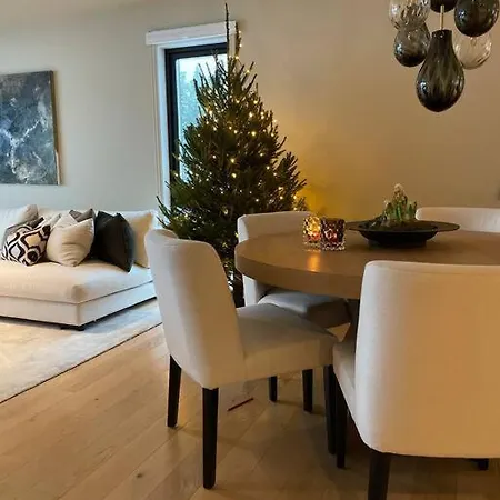 Lekkert Rekkehus Med Peis Hektner Exterior photo