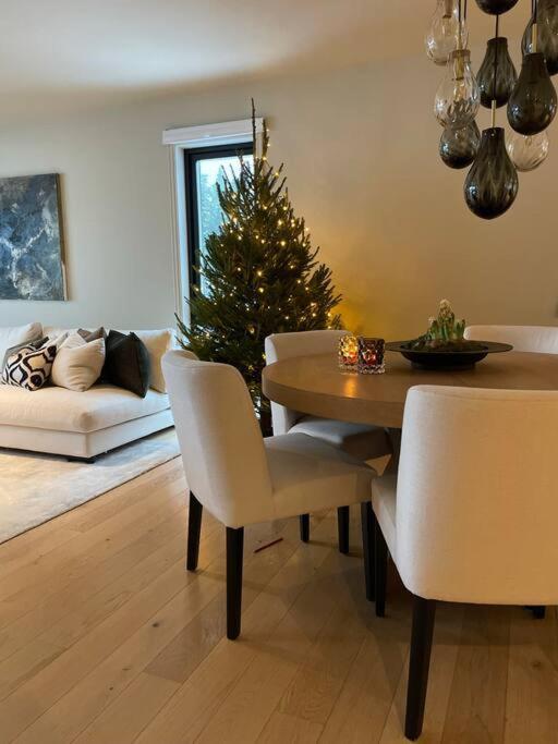 Holiday home Lekkert Med Peis